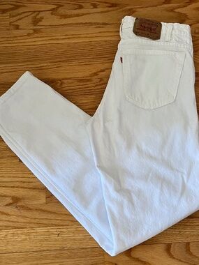 Vintage 1990s Levis 550 Jeans Red Tab 30x32 Tag 32 White USA Relaxed Tapered